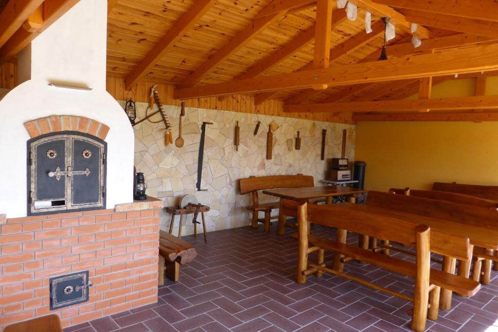 Napfeny Apartman Es Vendeghaz Эгерсалок Экстерьер фото