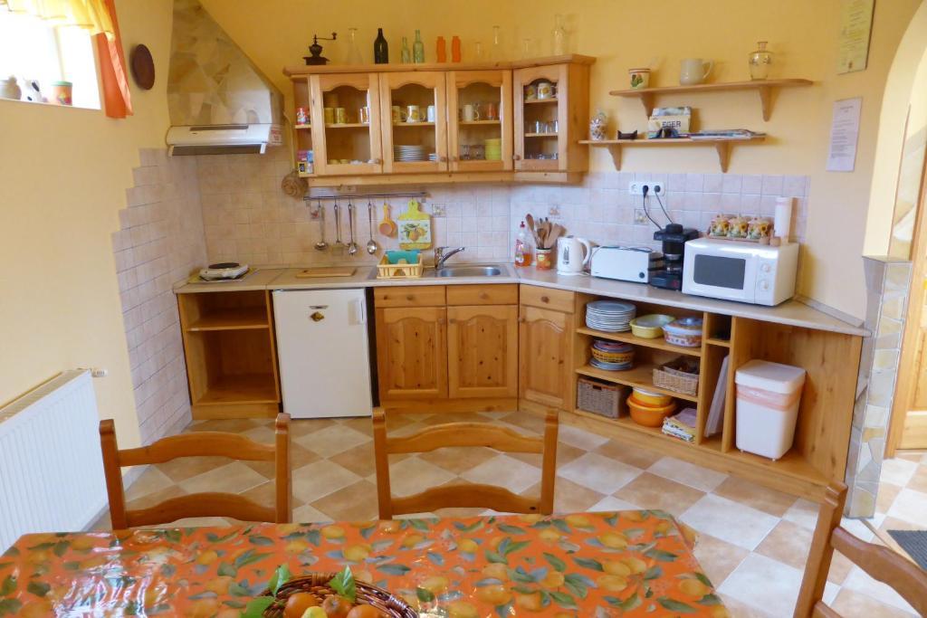 Napfeny Apartman Es Vendeghaz Эгерсалок Номер фото