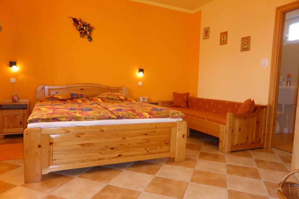 Napfeny Apartman Es Vendeghaz Эгерсалок Номер фото